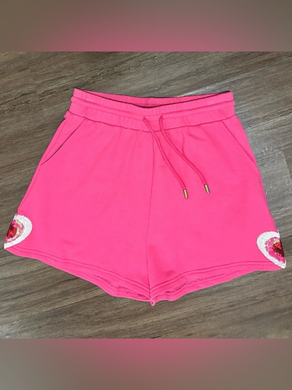 Queen of Sparkles Heart Sweatshorts in Pink. Size M